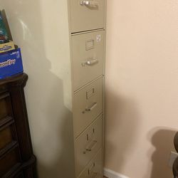 File Cabinet With 5 Doors
