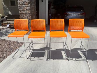 Set of 4 vibrant orange bar stools