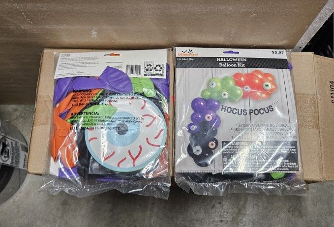 NEW Halloween Balloon Kit.