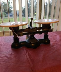 Antique ohaus capacity 2 kilos Scale