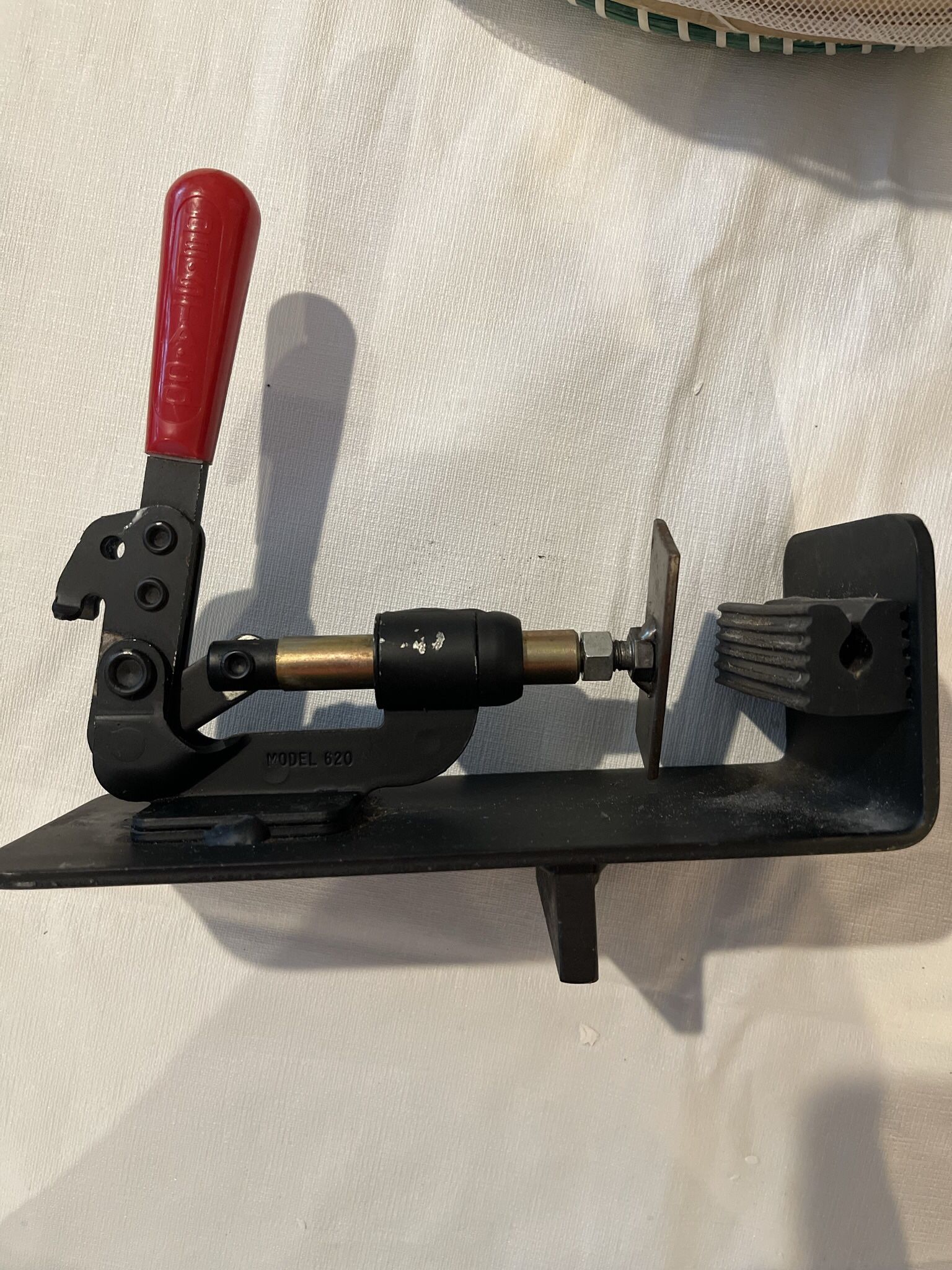 Golf Club Shaft Vise