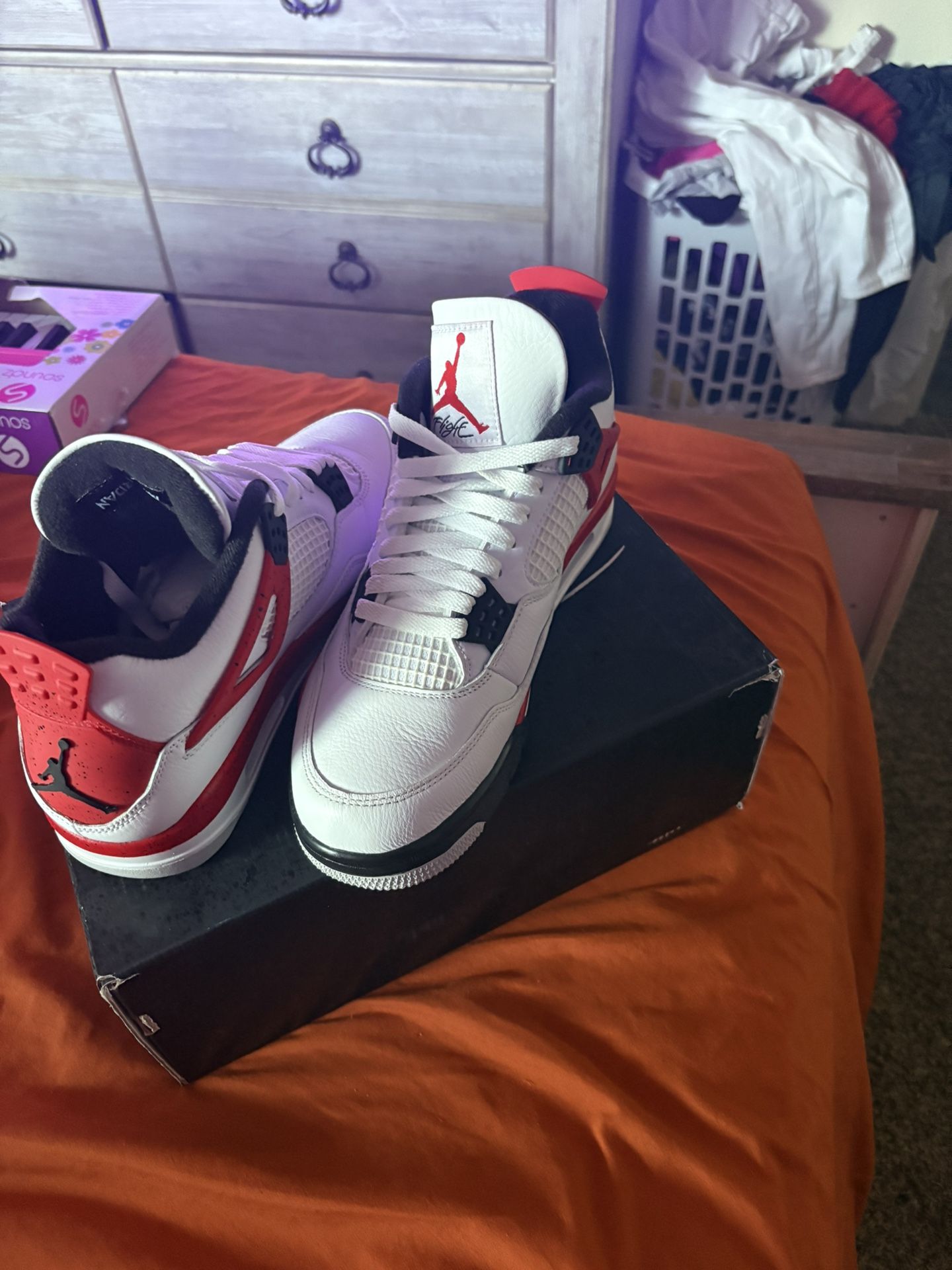 Men’s Air Jordan Retro 4’s