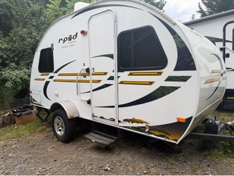 Camper Trailer R-POD Loghtweight