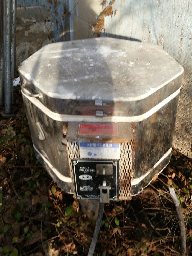 Sitter kiln, with knight kiln motor, model 72