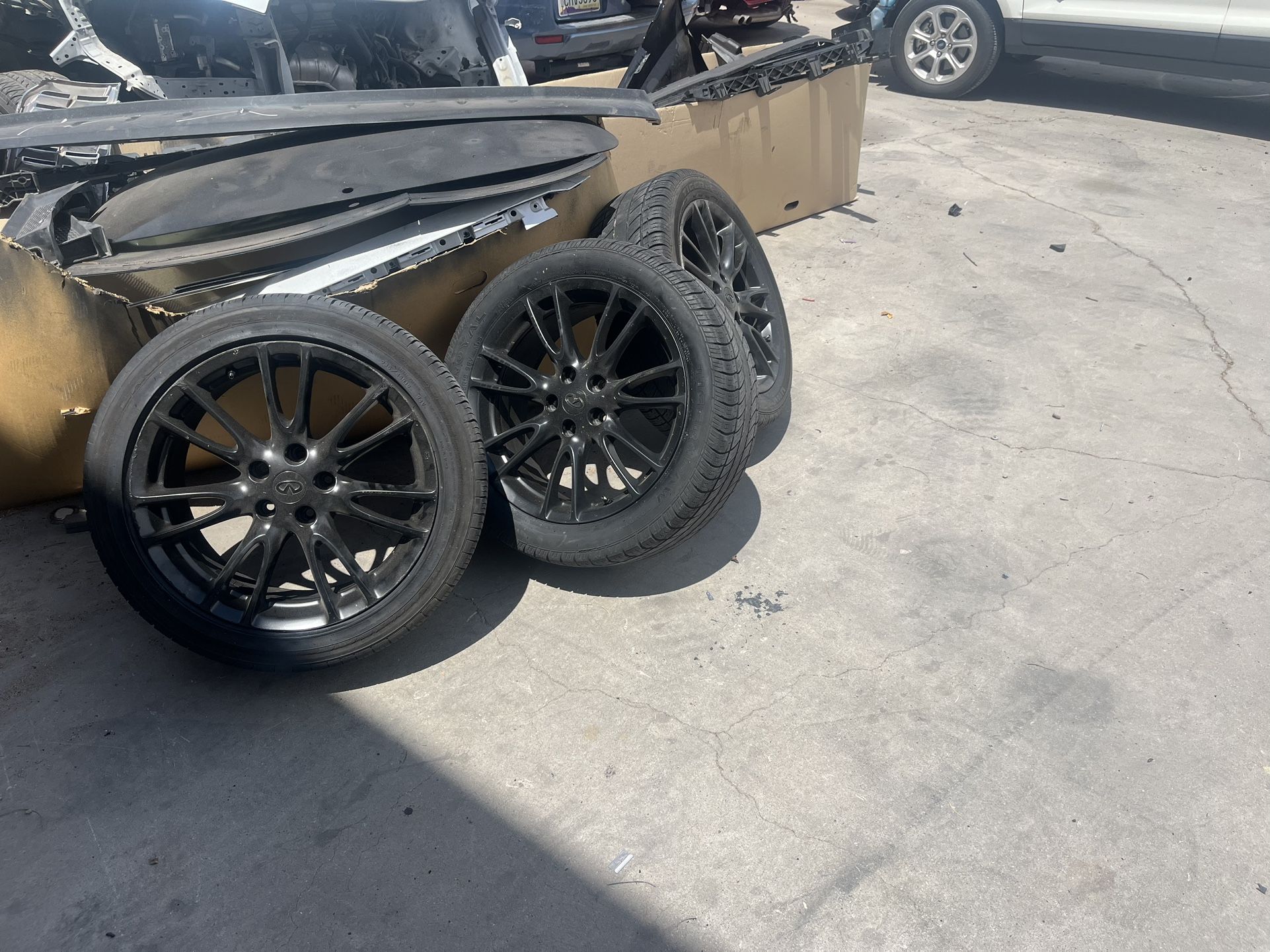 Infiniti Rims