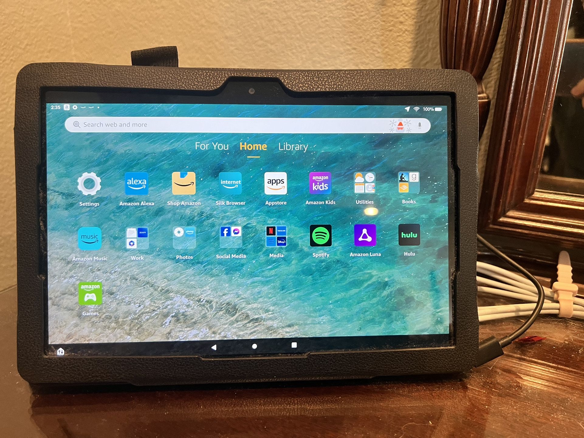 Amazon Fire HD 10 Tablet With Case