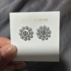 Tory Burch Pearl Silver Stud Earrings 