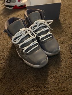 Jordan Cool Grey 11s Size 9