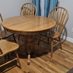 Solid Oak Table & Chairs  with extension 