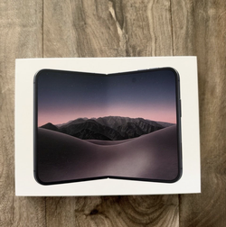 iPhone duo 1tb night sky $3400