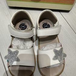 Livie & Luca Girls Leather White Sandals Shoes Size 12