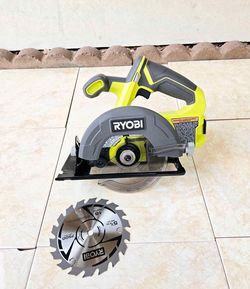 RYOBI 18V 5-1/2in. Circular Saw
