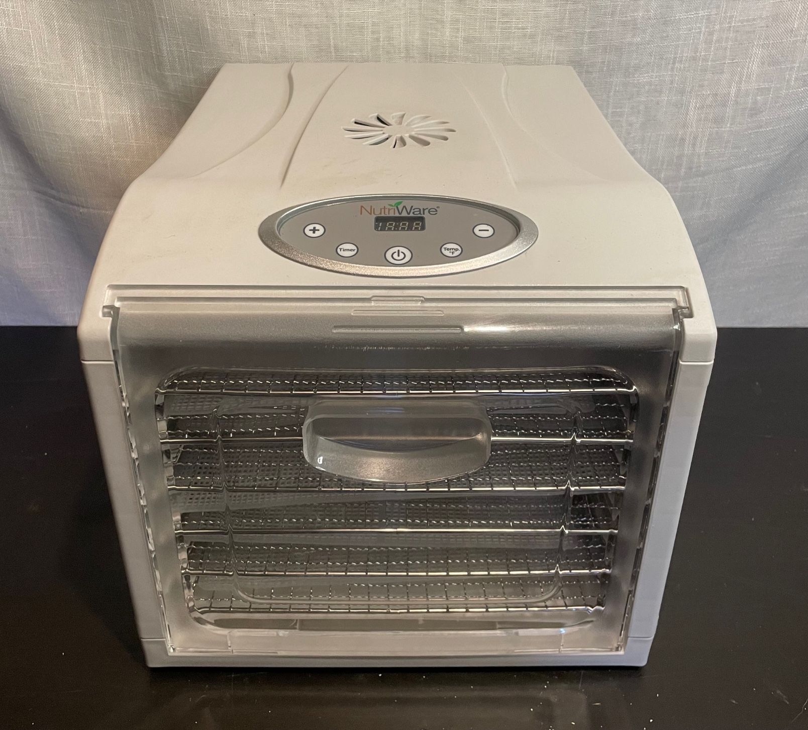 Aroma NutriWare 6-Tray Digital Food Dehydrator White - Brand New