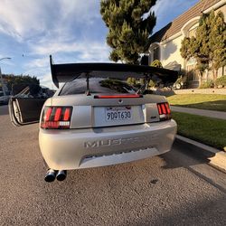 2004 Ford Mustang