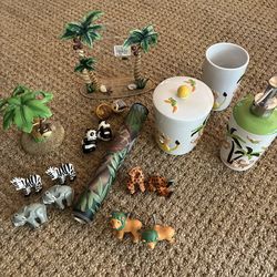 Animal Themed Kids Room/Bathroom