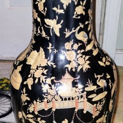 Antique Chinese Vases And Ginger Jars 