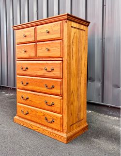 Vargas Furniture Vintage Oak Tall Dresser (High Value) FREE DELIVERY 🚚 TAMPA & SURROUNDINGS