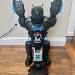 Fisher-Price Imaginext DC Super Friends Batman Bat-Tech Batbot  In good condition    This 2-foot tall robot transforms into a flight-mode battle bot p