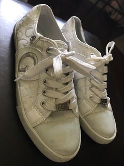 Needs to be washed size 8