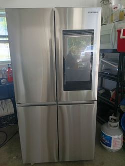 Samsung bespoke refrigerator with family hub