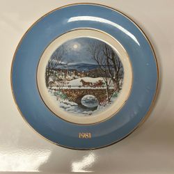 Avon  Christmas  Plate