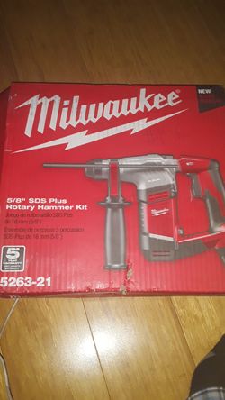 Milwaukee 5/8 SDS rotary hammer kit