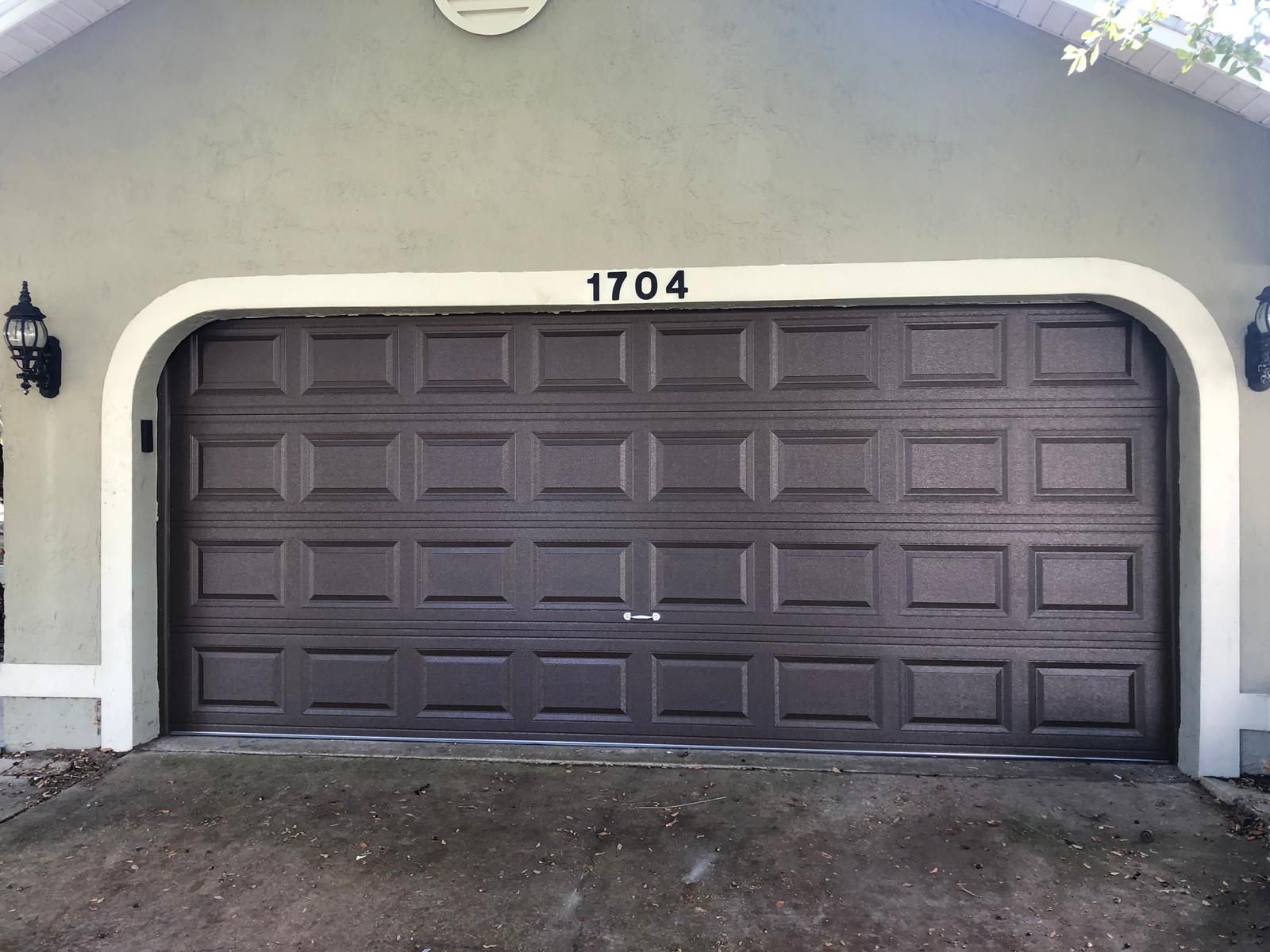 16/7 garage door installed