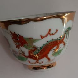 Chinese Fine Porcelain Red Dragon and Phoenix Bird Rice Bowl.