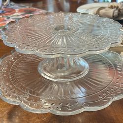 Glass Cake/ Cupcake Platters . Read Description 