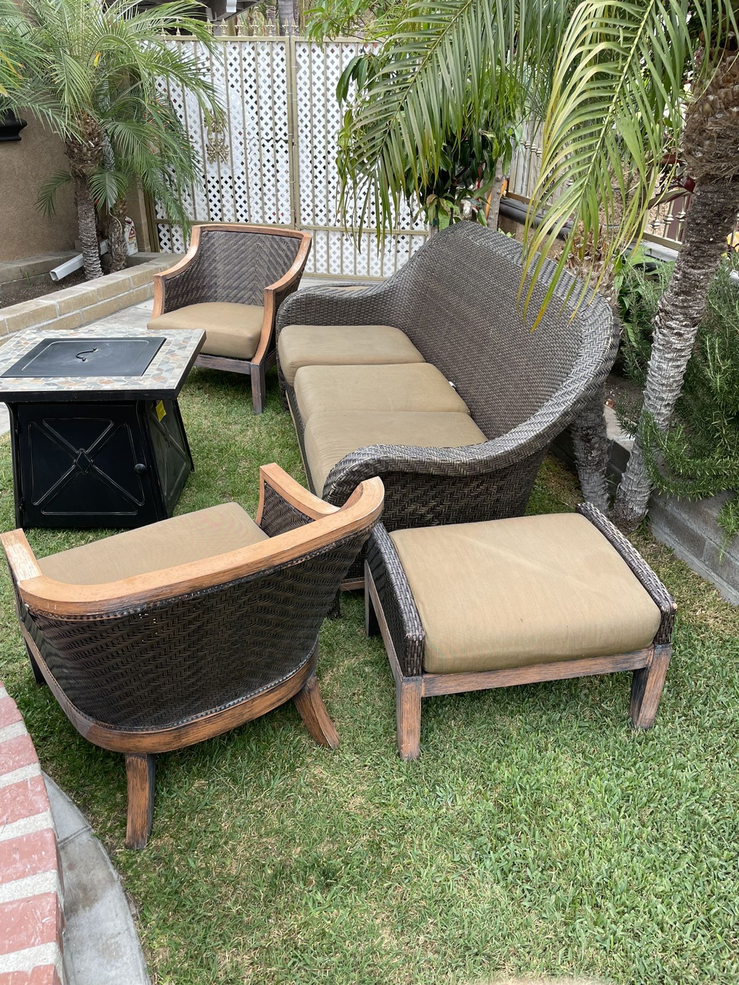 Patio Set/conversation Set/outdoor Furniture /fire Pit Included 