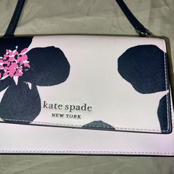 Kate Spade New York Authenticated Shoulder Bag