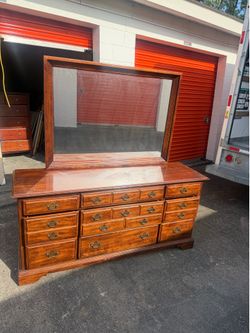 9 Drawer Dresser