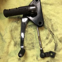 Nineteen 95 Kawasaki VN800 Shifting Mechanism
