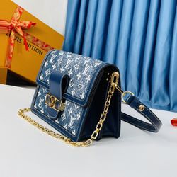 The Louis Vuitton Dauphine MM Bags are the epitome of French