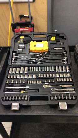 DEWALT Mechanics Tool Set with Case
