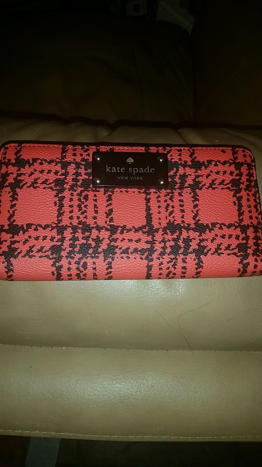 Kate Spade zippered wallet/Still Available