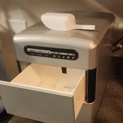 Ice Maker