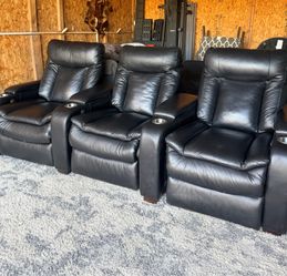Black Leather 3-Seat Reclining Theater Seating — Row with Cup Holders