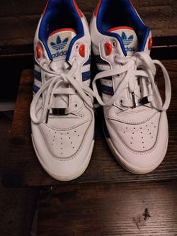 Knicks style Adidas