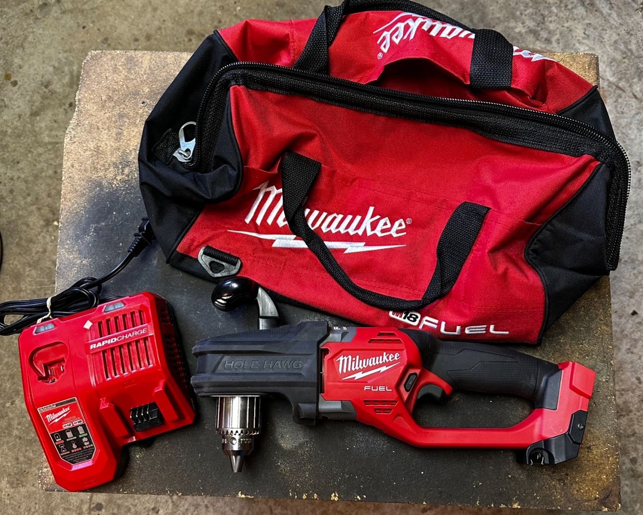 MILWAUKEE “Hole Hawg” M18 Right Angel Drill Kit