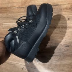 Boy timberland Boots Size 6 