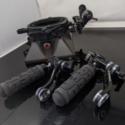 Red Cinema Mattebox Carbon Fiber With Dog bone And Grips