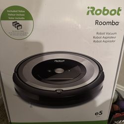 Roomba Vacuum 