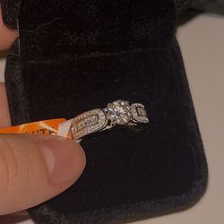 Moissanite Diamond Women’s Ring, Unique Band, 925 Sterling Silver, Size 6