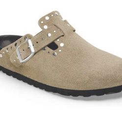 Haute Hippie women’s Flavia studded buckle clogs size 8.5 tan