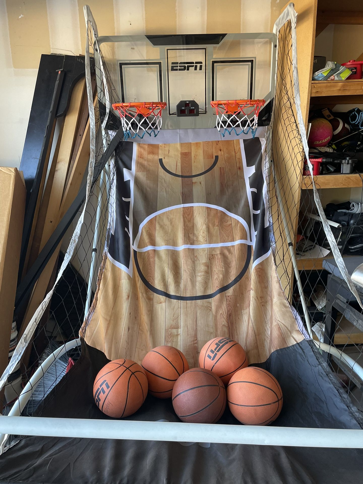 ESPN INDOOR 2 Player Shooting Basketball arcade