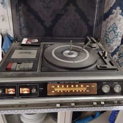 Realistic Clarinet Stereo .. Call only 