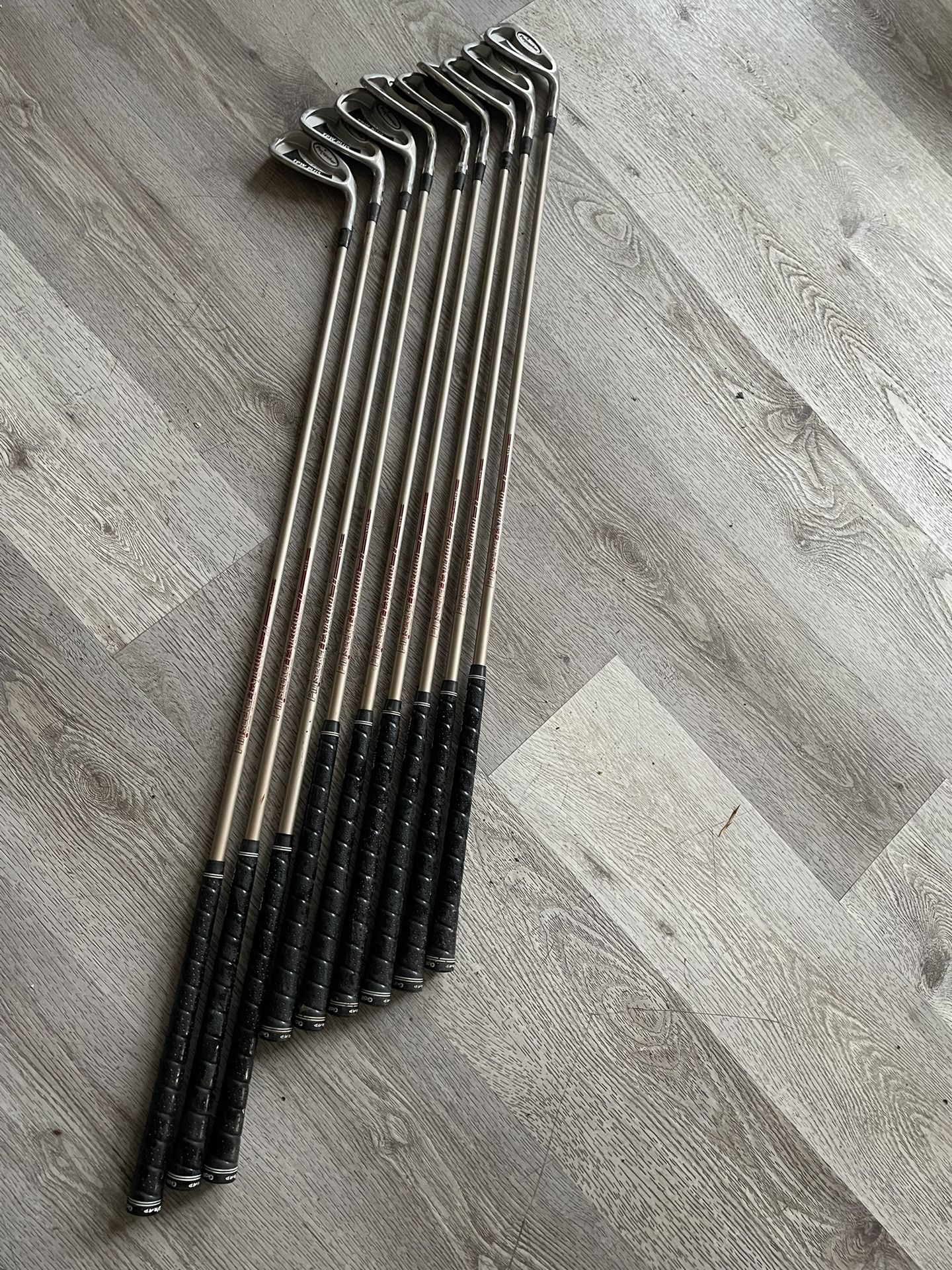 Pinseeker Golf Clubs 9 Piece Set