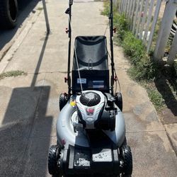 22 in. 140 cc Briggs & Stratton Walk Behind Gas Self-Propelled Lawn Mower with Front Wheel Drive and Bagger