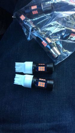 Strobbing red turnsignals